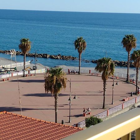 Casa Al Mare Apartment Ventimiglia Bagian luar foto