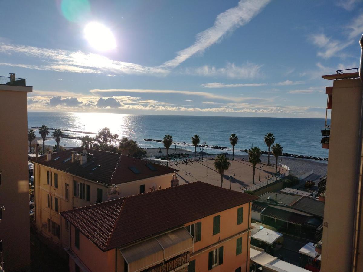Casa Al Mare Apartment Ventimiglia Bagian luar foto