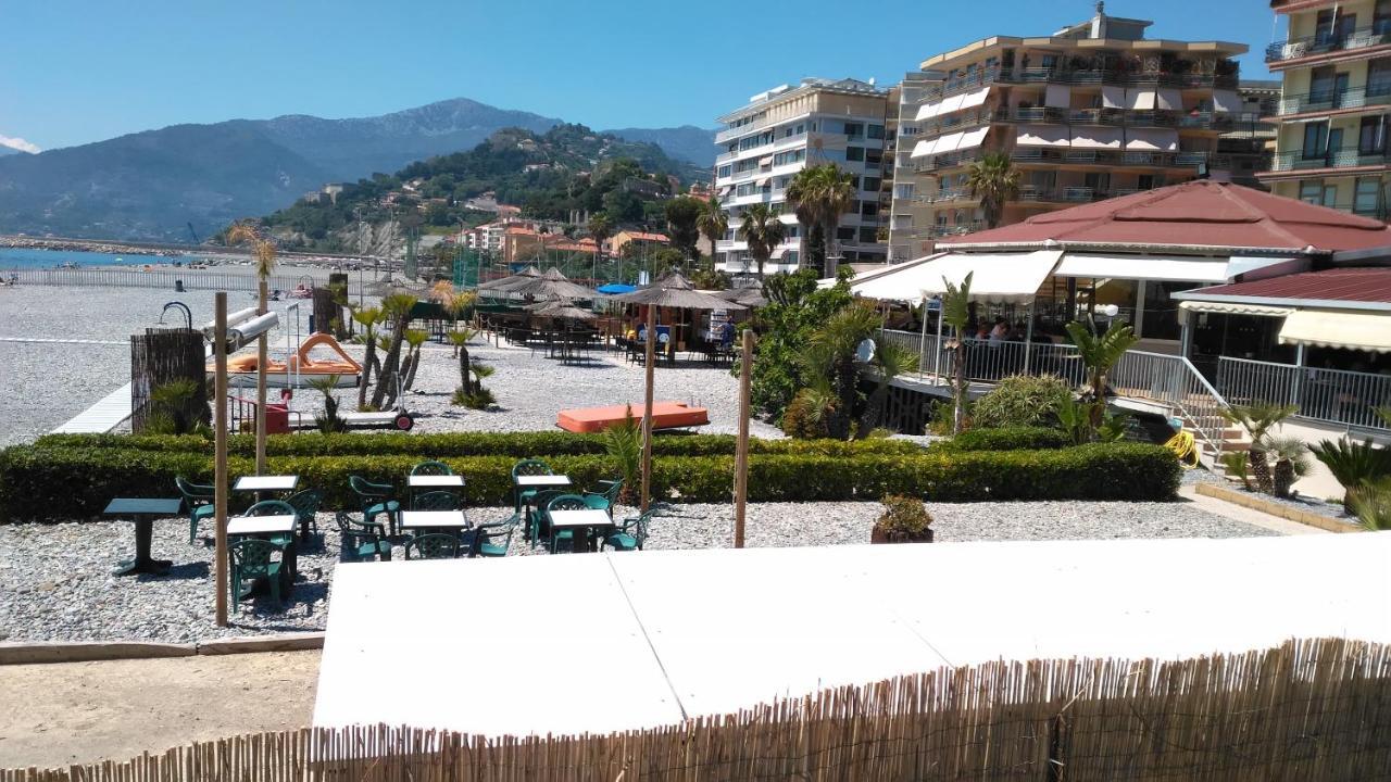Casa Al Mare Apartment Ventimiglia Bagian luar foto
